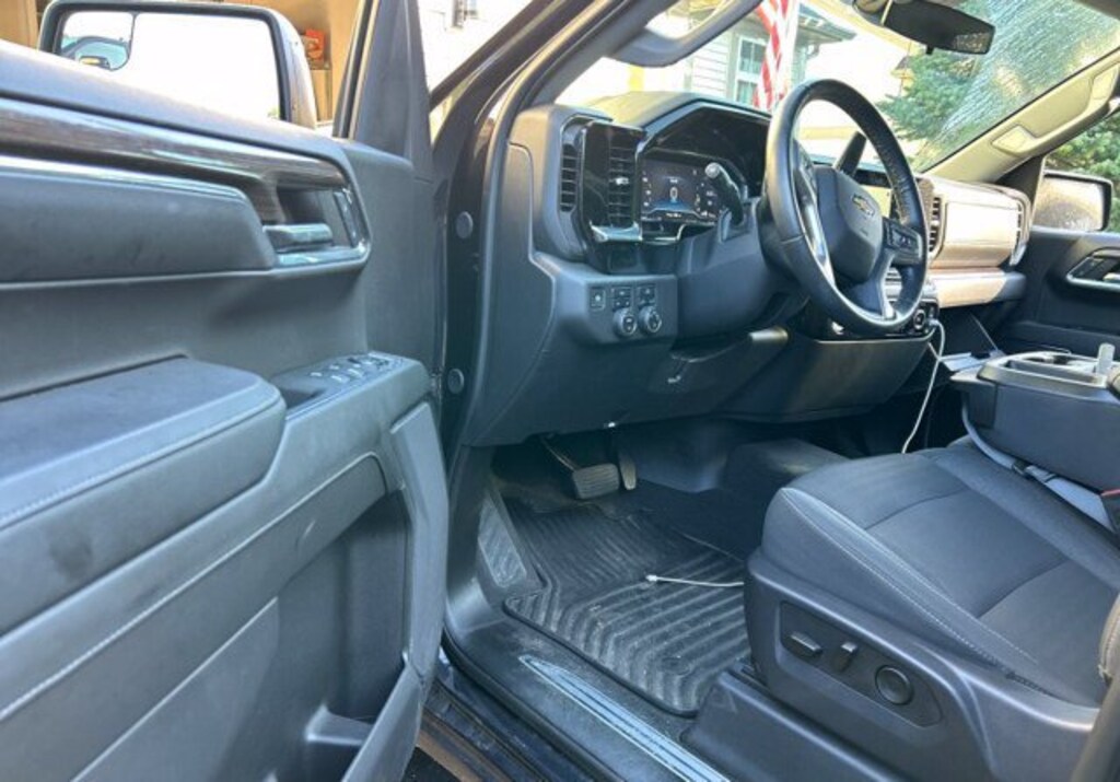 Used 2024 Chevrolet Silverado 1500 LT (2FL) Truck