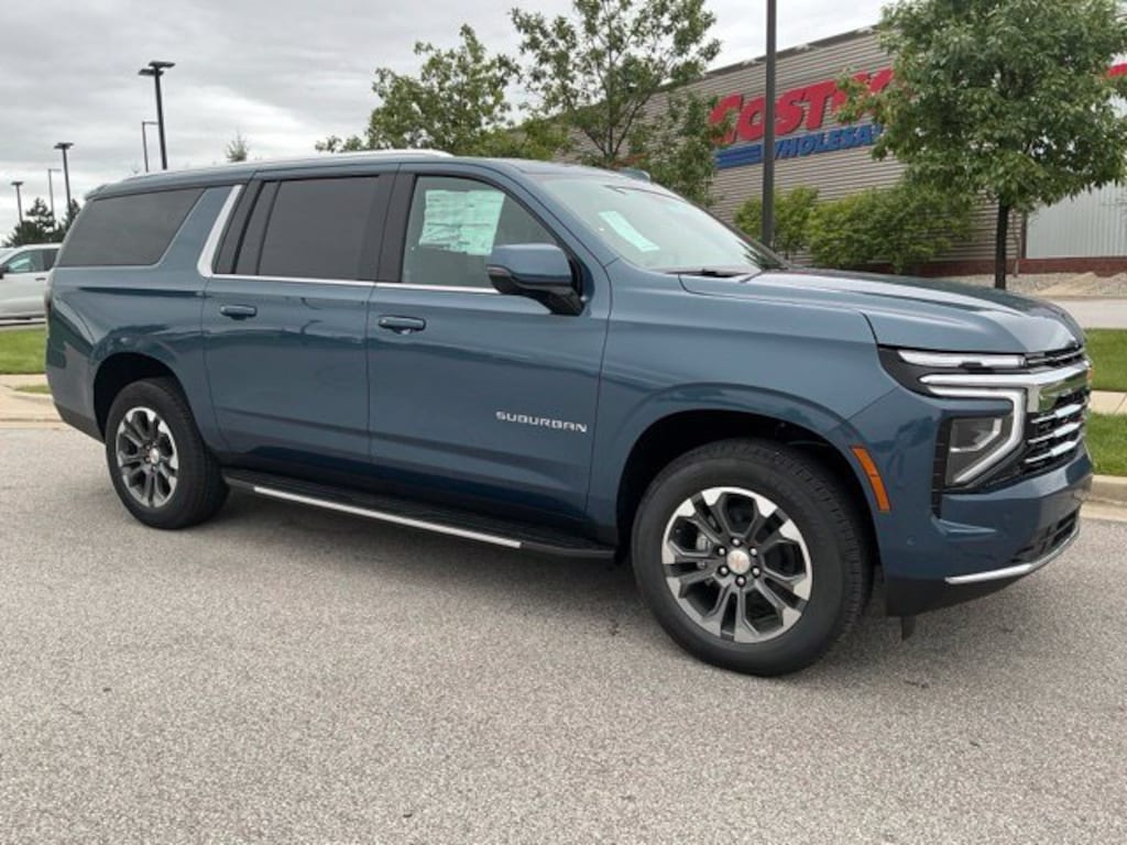 New 2026 Chevrolet Suburban LT SUV