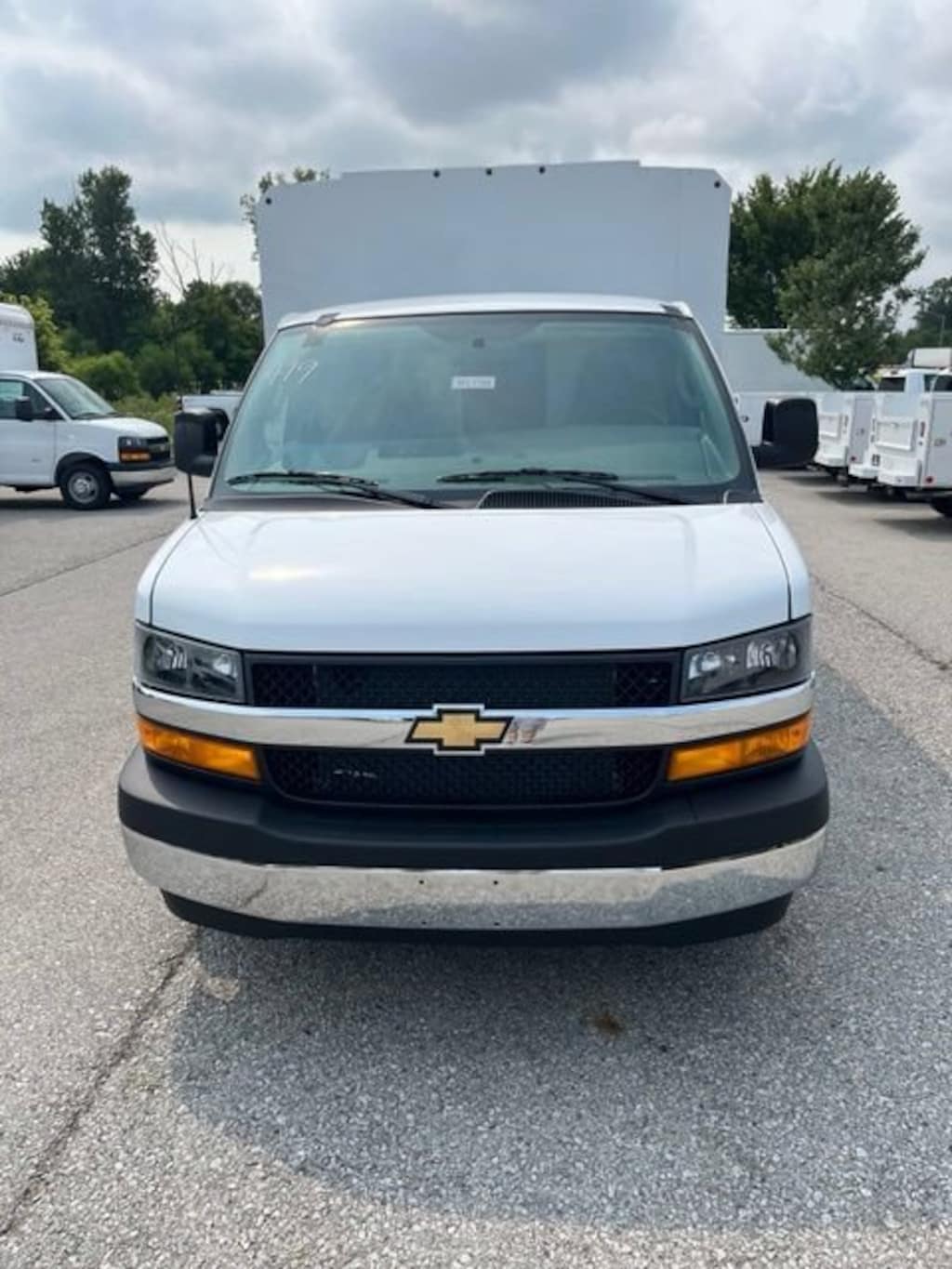 New 2026 Chevrolet Express Cutaway 3500 1WT Cutaway Van