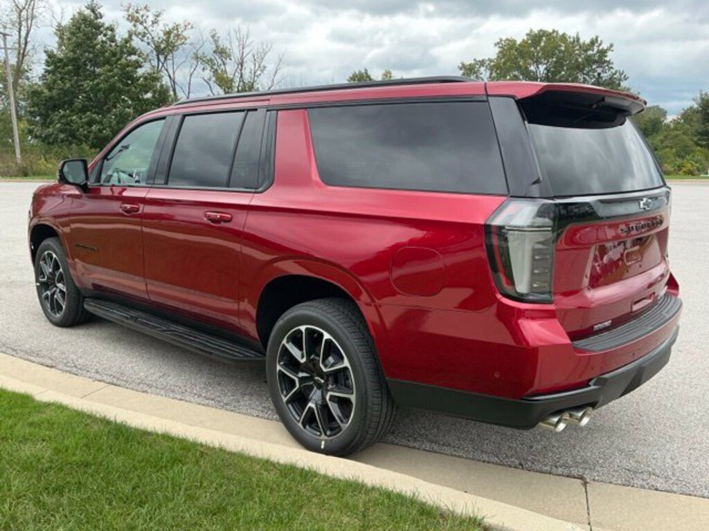 New 2026 Chevrolet Suburban RST SUV