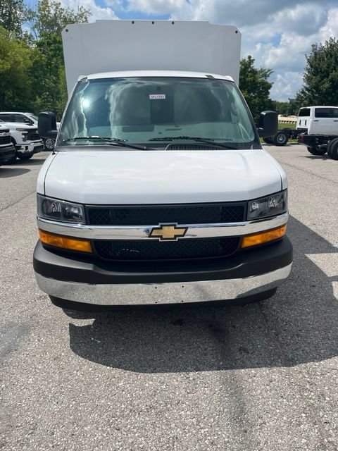 New 2026 Chevrolet Express Cutaway 3500 1WT Cutaway Van