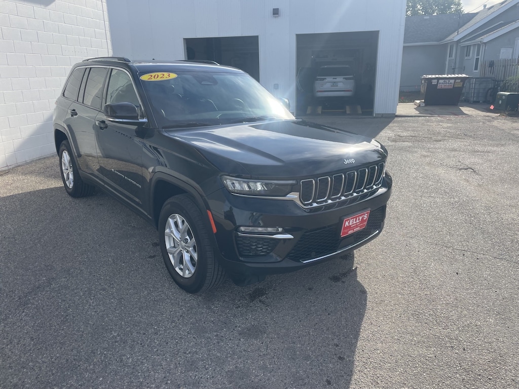 Used 2023 Jeep Grand Cherokee Limited SUV