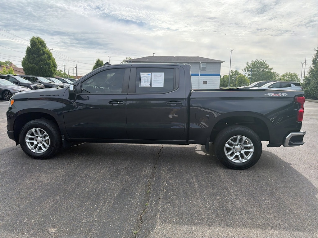 Used 2022 Chevrolet Silverado 1500 LT Truck Crew Cab