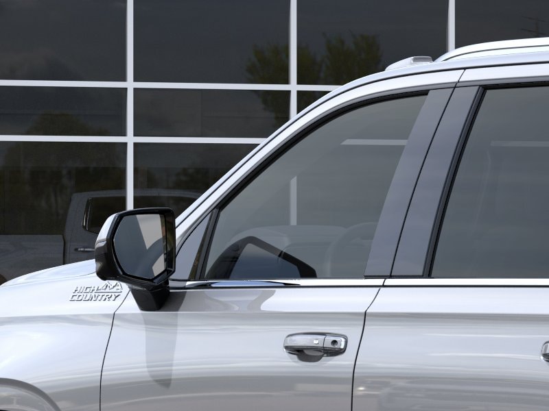 2026 Chevrolet Suburban High Country - Photo 12