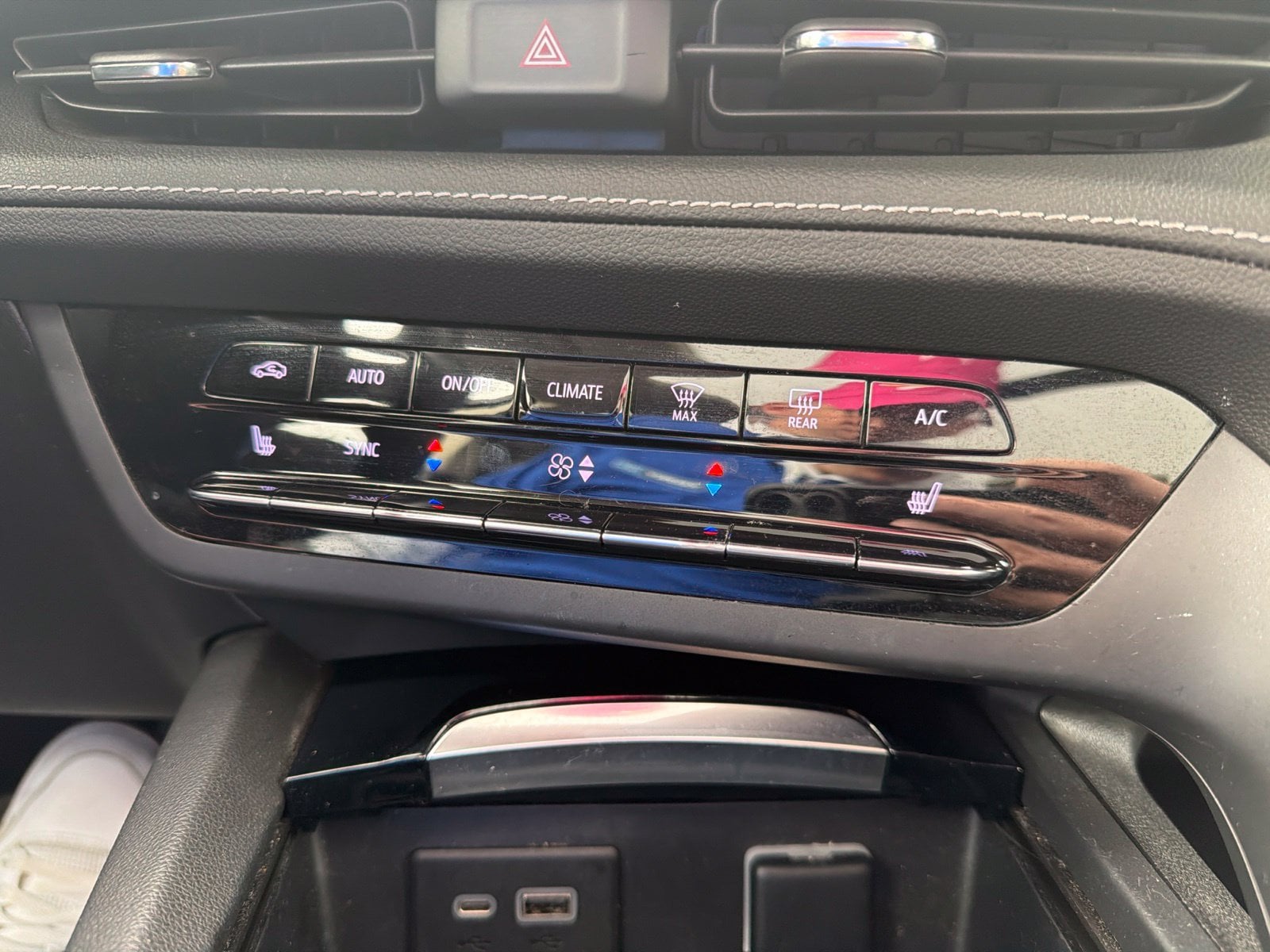 2021 Buick Envision Essence - Photo 15