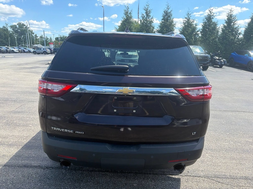 Used 2020 Chevrolet Traverse LT Cloth SUV