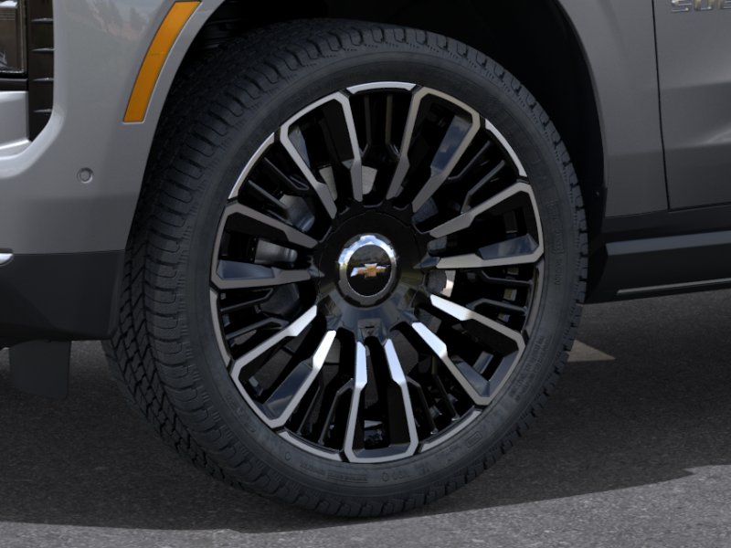 2026 Chevrolet Suburban High Country - Photo 9