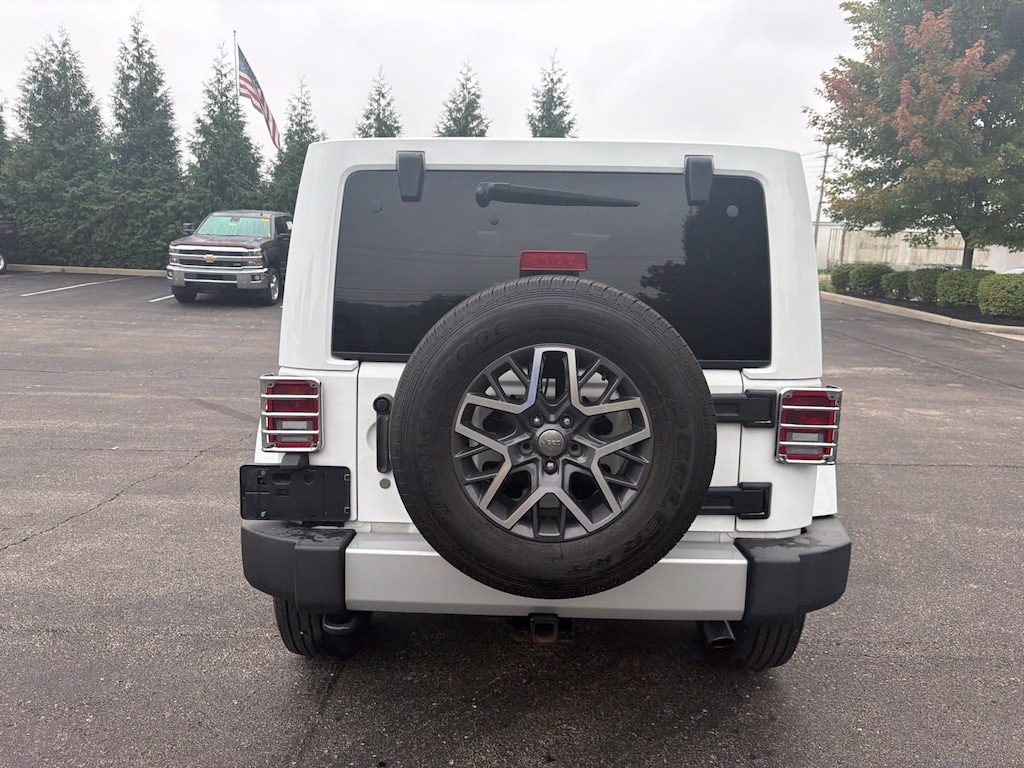 Used 2013 Jeep Wrangler Unlimited Sahara SUV