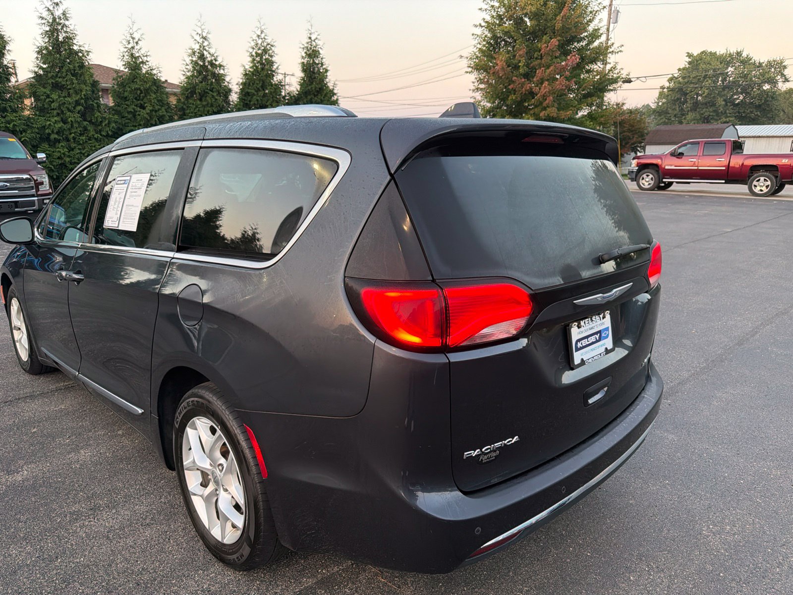Used 2020 Chrysler Pacifica Limited Van Passenger Van