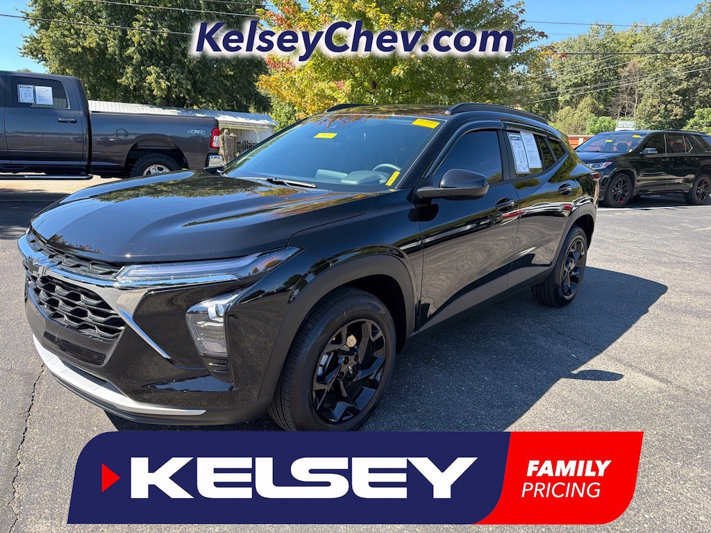 Used 2026 Chevrolet Trax LT SUV