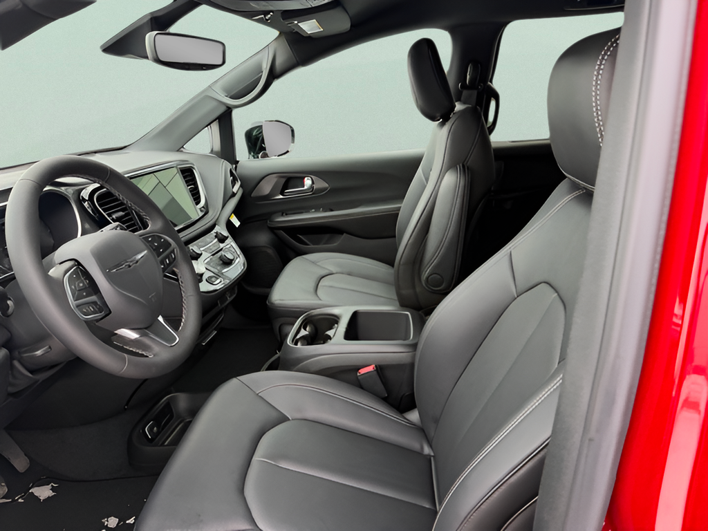 2026 Chrysler Pacifica Select - Photo 19