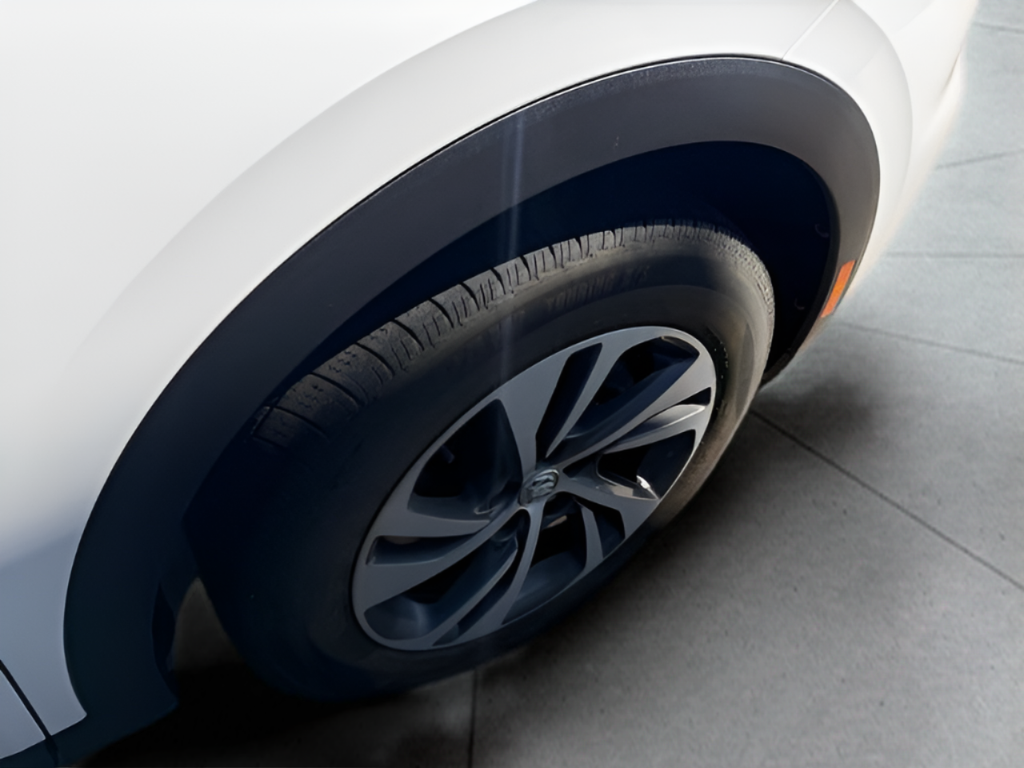 2022 Buick Envision Essence - Photo 33