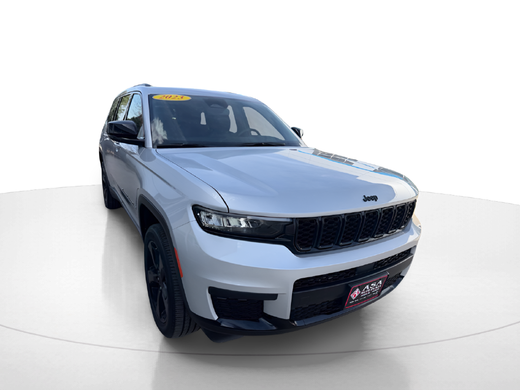 Used 2023 Jeep Grand Cherokee L Laredo SUV