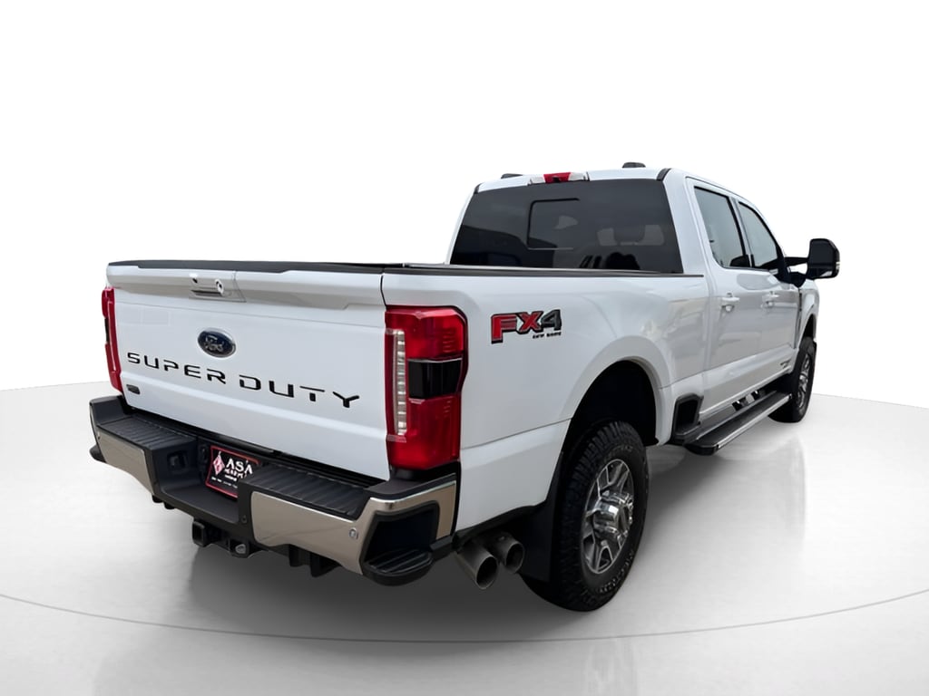 Used 2024 Ford F-350SD Lariat Truck