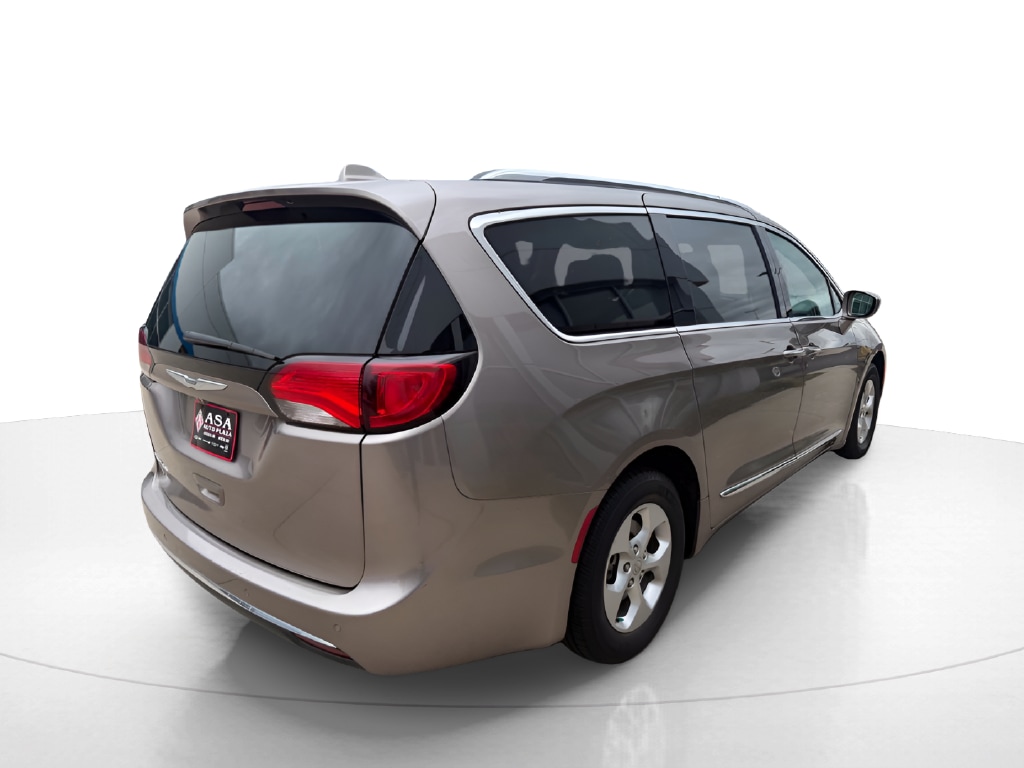 Used 2017 Chrysler Pacifica Touring-L Plus Van