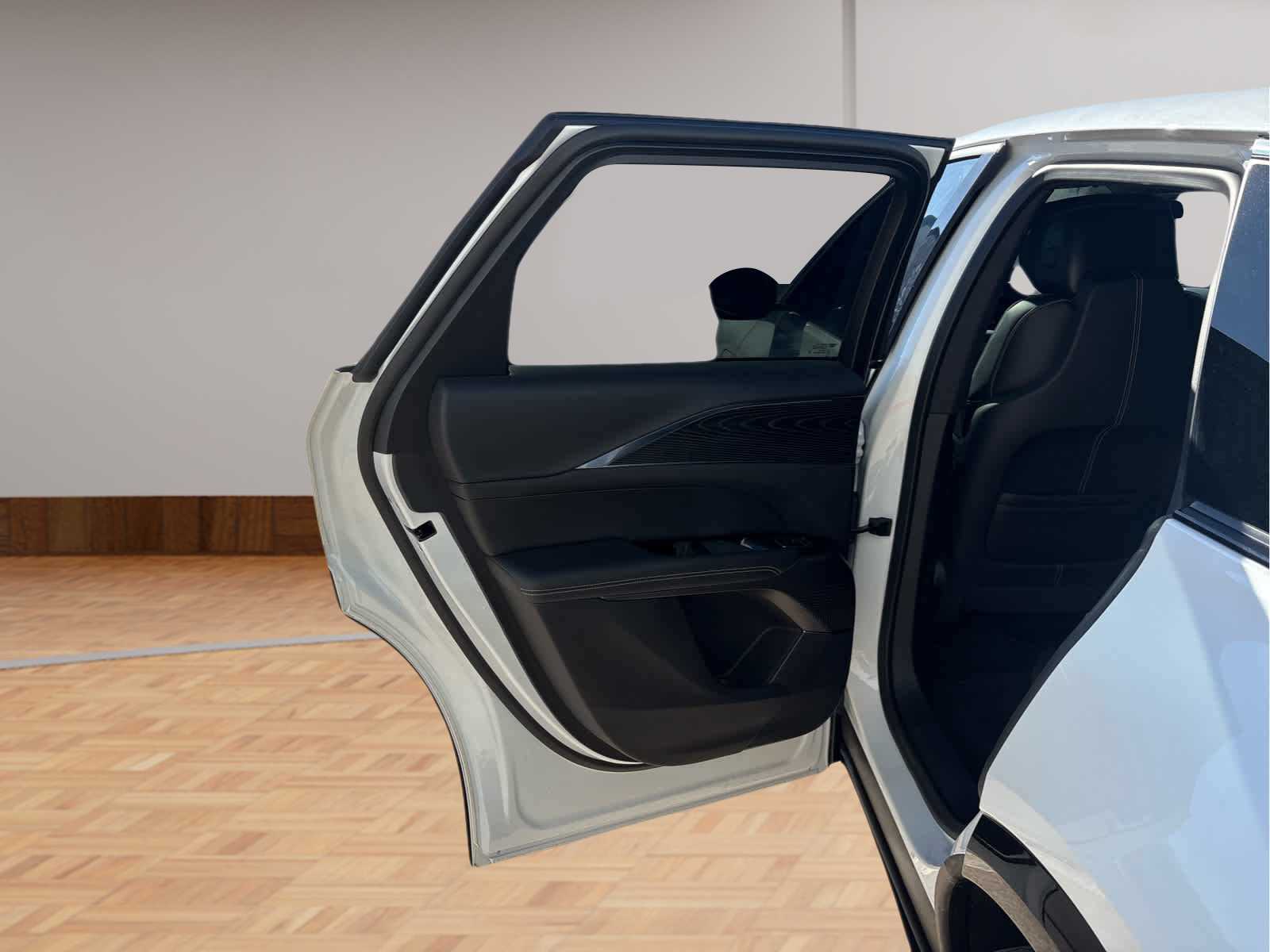 2024 Cadillac LYRIQ