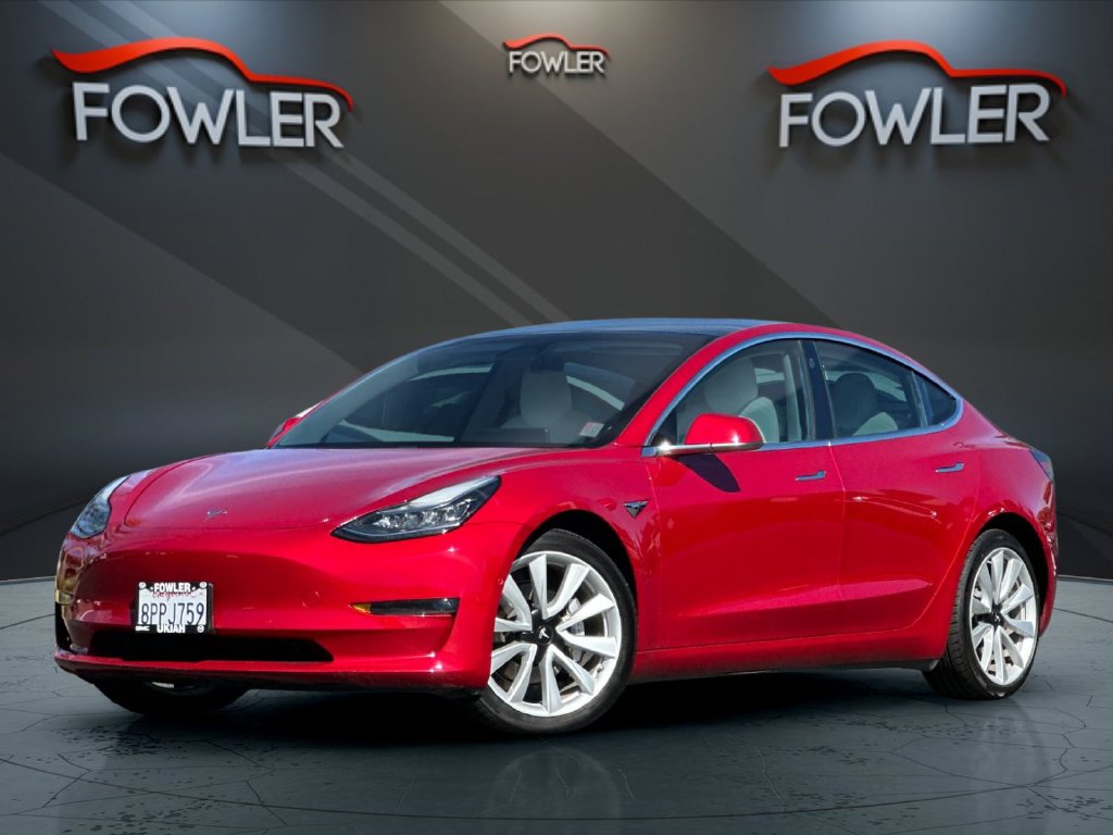  Tesla Model 3