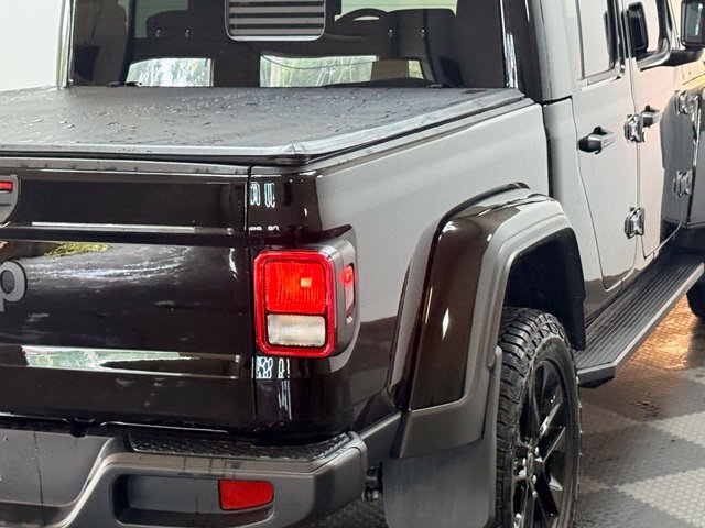 2025 Jeep Gladiator Nighthawk - Photo 13