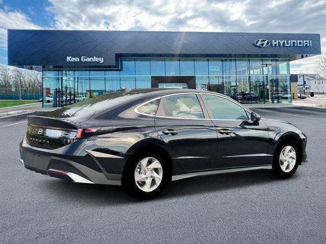 2026 Hyundai Sonata SE - Photo 11