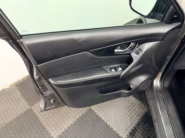 2016 Nissan Rogue SL - Photo 16