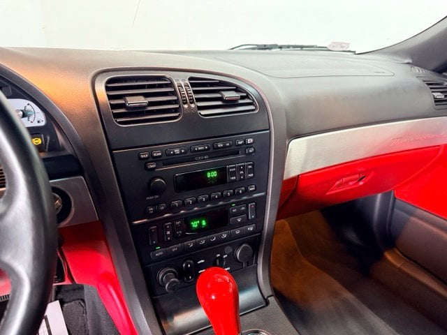 2002 Ford Thunderbird Deluxe - Photo 24