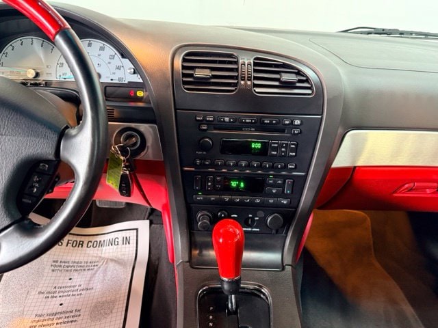 2002 Ford Thunderbird Deluxe - Photo 25