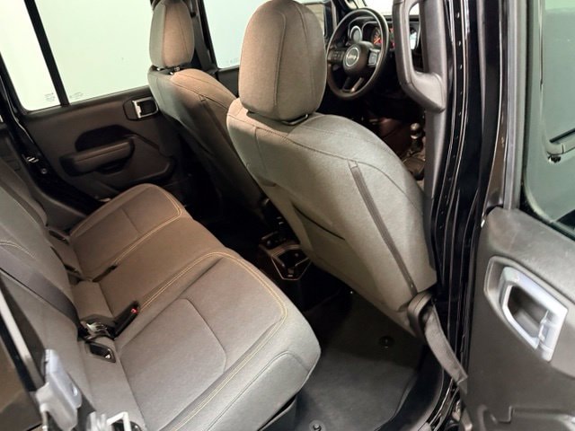 2025 Jeep Gladiator Nighthawk - Photo 37
