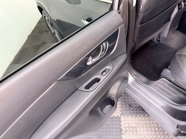 2016 Nissan Rogue SL - Photo 30