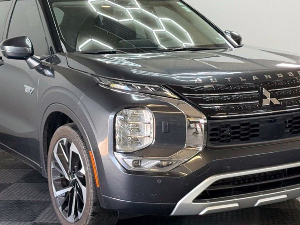 Used 2025 Mitsubishi Outlander Phev SEL SUV