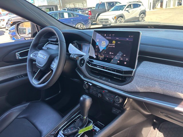 2023 Jeep Compass Latitude - Photo 30