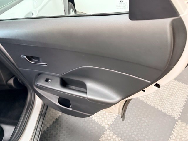 2024 Hyundai Kona SE - Photo 42