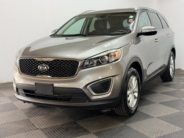 Used 2016 Kia Sorento LX with VIN 5XYPGDA38GG052667 for sale in Norwalk, OH