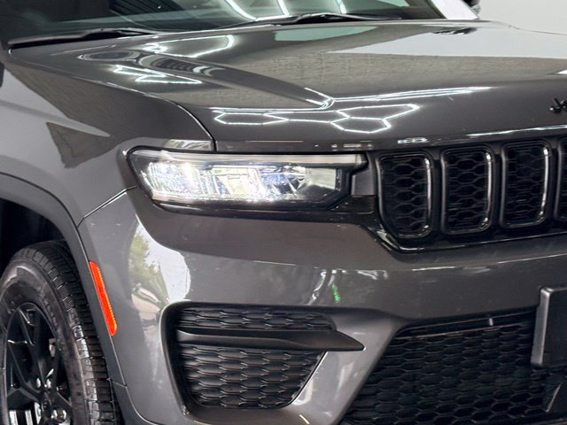 Certified 2024 Jeep Grand Cherokee Laredo SUV