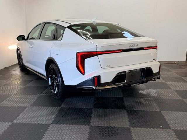 2025 Kia K4 GT-Line Turbo - Photo 8