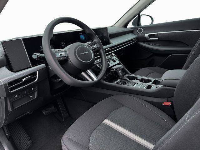 2026 Hyundai Sonata SE - Photo 17