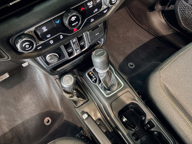 2025 Jeep Gladiator Nighthawk - Photo 28