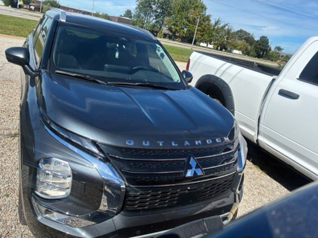 Used 2025 Mitsubishi Outlander PHEV SEL SUV