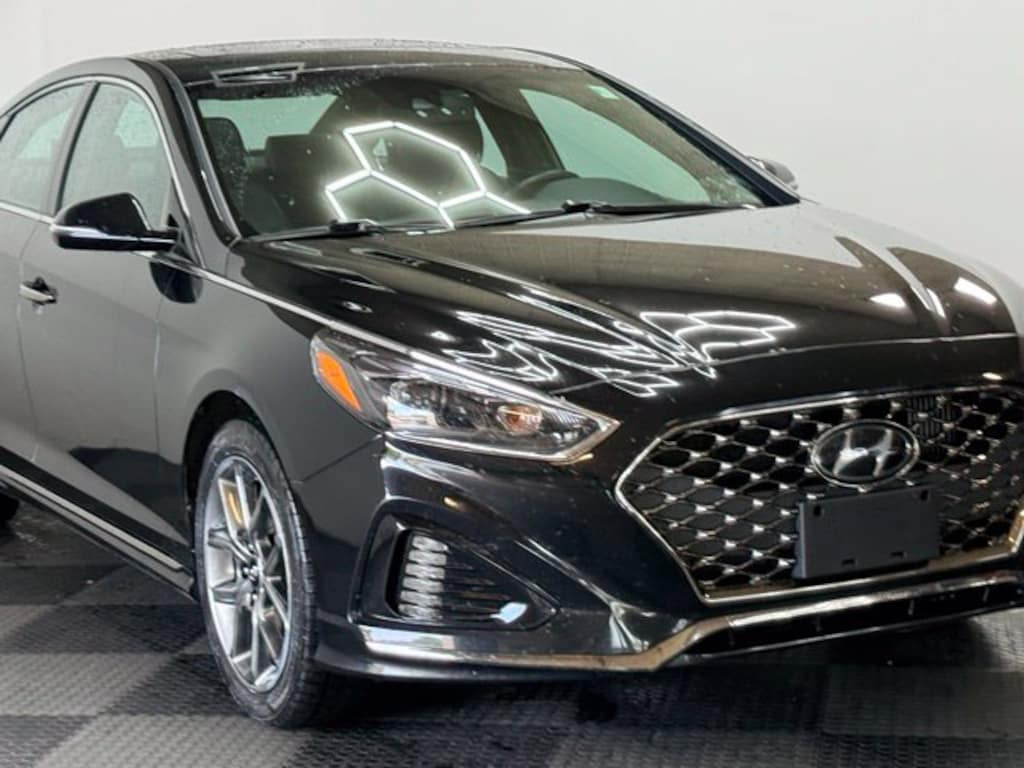 Used 2018 Hyundai Sonata Limited 2.0T Sedan