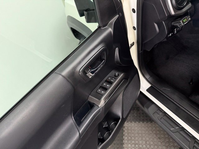 2019 Toyota Tacoma TRD Off Road - Photo 17