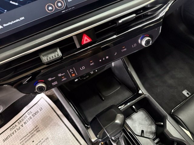 2025 Kia K5 GT-Line - Photo 26