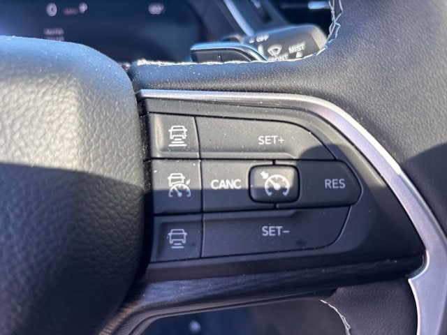 2023 Jeep Grand Cherokee Laredo - Photo 39