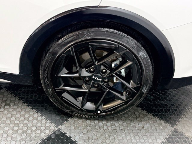 2025 Kia K4 GT-Line Turbo - Photo 14