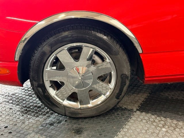 2002 Ford Thunderbird Deluxe - Photo 13
