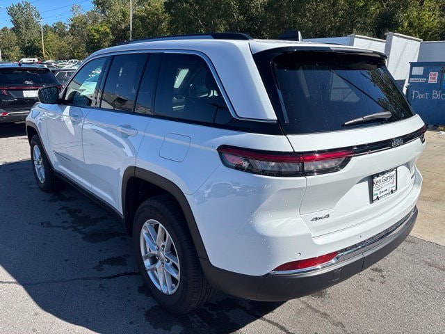 2023 Jeep Grand Cherokee Laredo - Photo 9