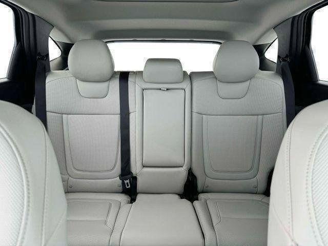 2025 Hyundai Tucson Limited - Photo 15
