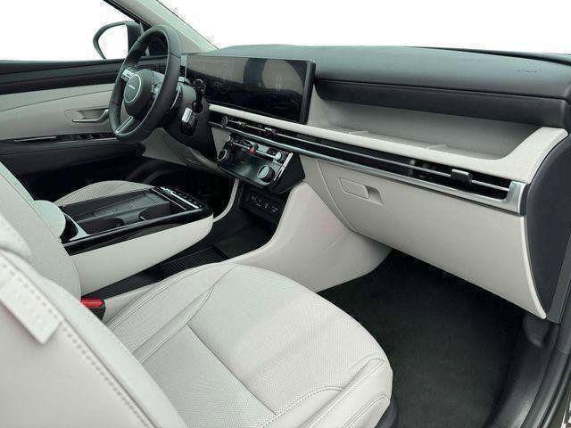 2025 Hyundai Tucson Limited - Photo 14