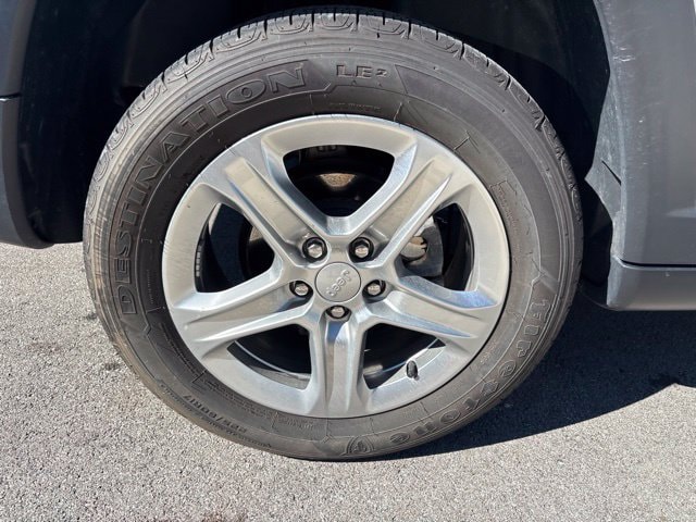 2023 Jeep Compass Latitude - Photo 12