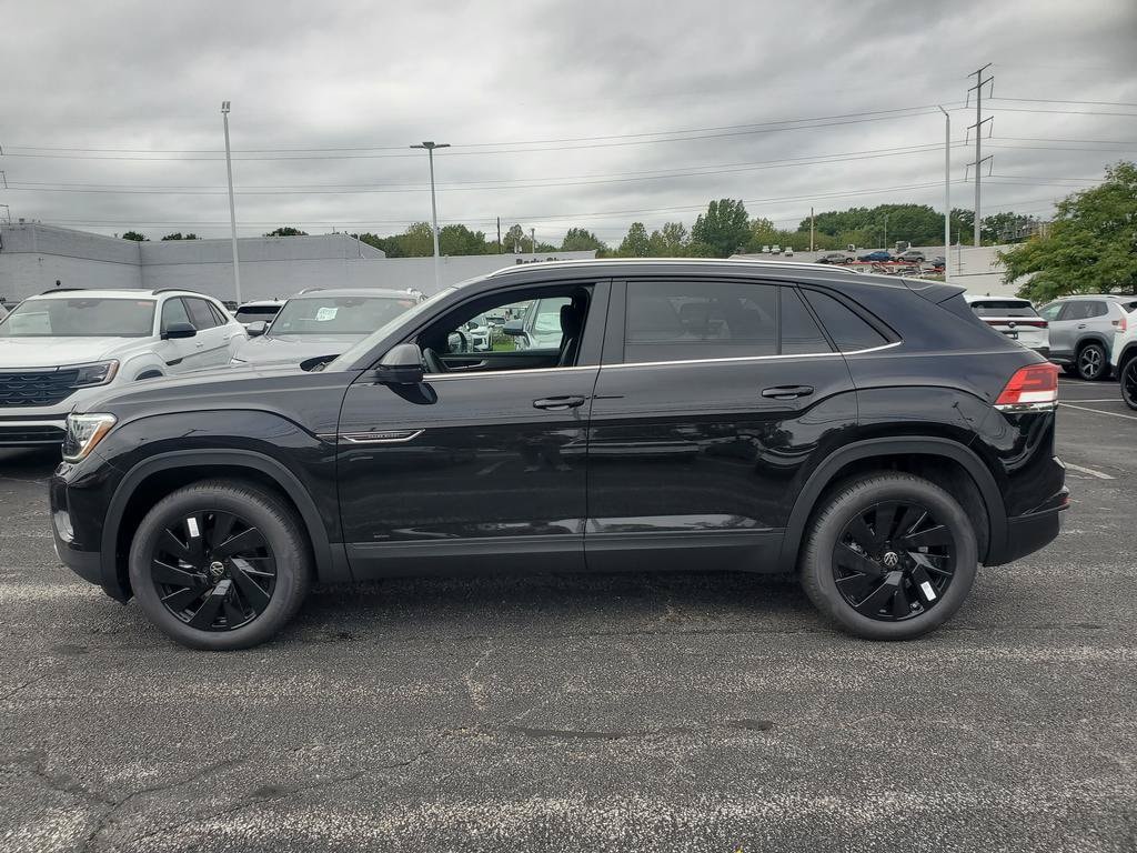 New 2026 Volkswagen Atlas Cross Sport SE w/Technology SUV