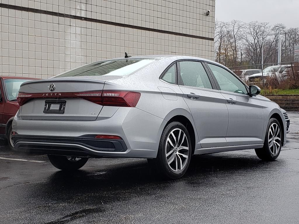 2026 Volkswagen Jetta SE - Photo 3
