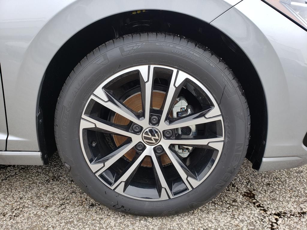 2026 Volkswagen Jetta Sport - Photo 11